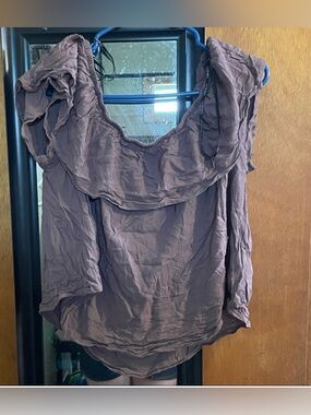 Forever 21 off-the-shoulder ruffle top